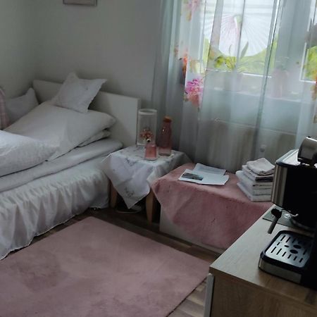 Gemuetliches Einzelzimmer Super Late Check In Moeglich Brake  Bagian luar foto
